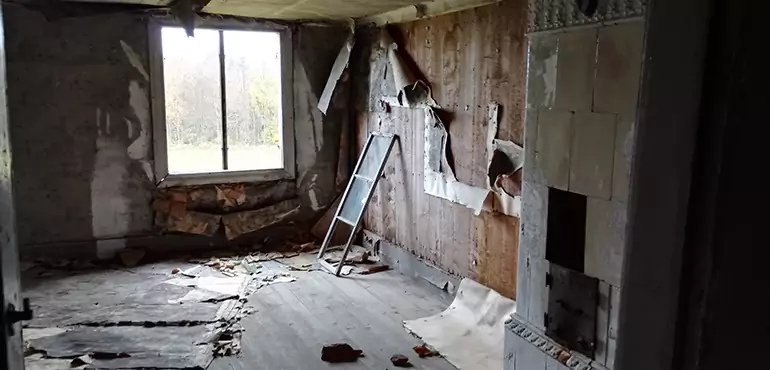 Why Selling a Distressed House Through Traditional Methods Fails in Tennessee